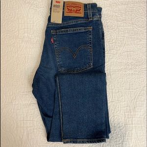 Levi’s Wedgie Skinny Jeans, NWT, Size 6 W28